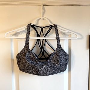 Lululemon sports bra